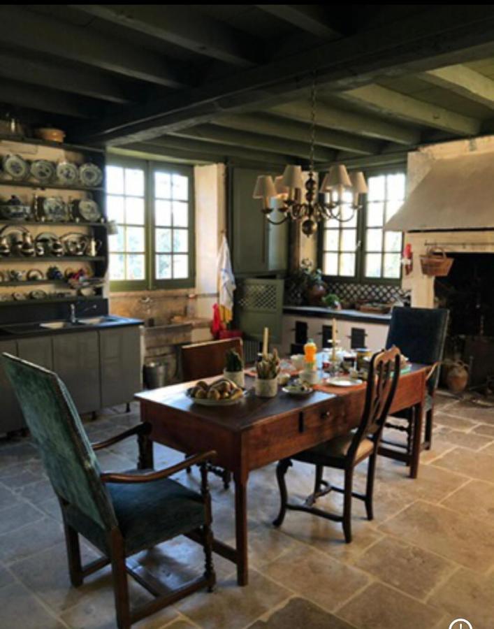 Chambres D'Hotes Le Clos De Bonneval Saint-Jean-de-Thouars Екстериор снимка